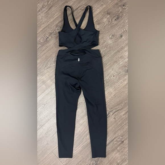 *NWOT* Free People Back It Up Onesie - Picture 6 of 7